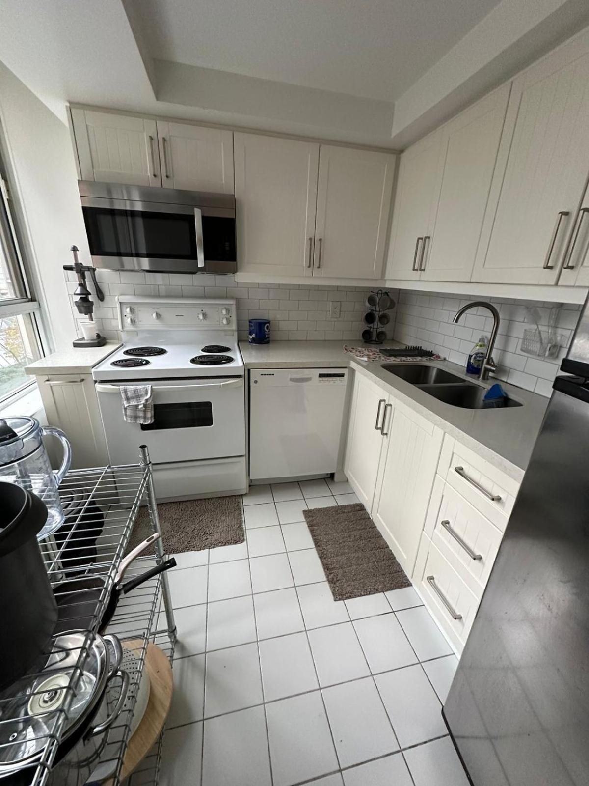 Best Location In Downtown- Walking To Eaton Centre, Nathan Phillips Square, Yonge-Dundas, Ikea,Transit 多伦多 外观 照片